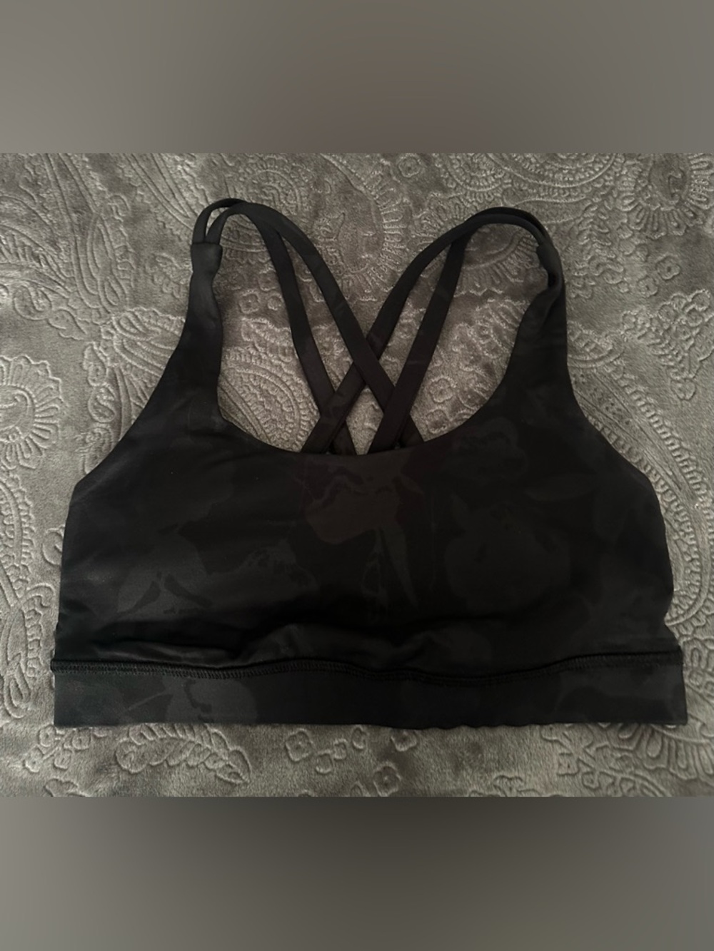 EUC Lululemon Energy Sports Bra Flat Inky Floral Embossed Black Size 4